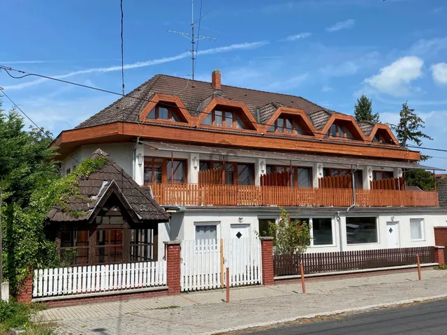 Eladó kereskedelmi és ipari ingatlan Zamárdi 619 nm