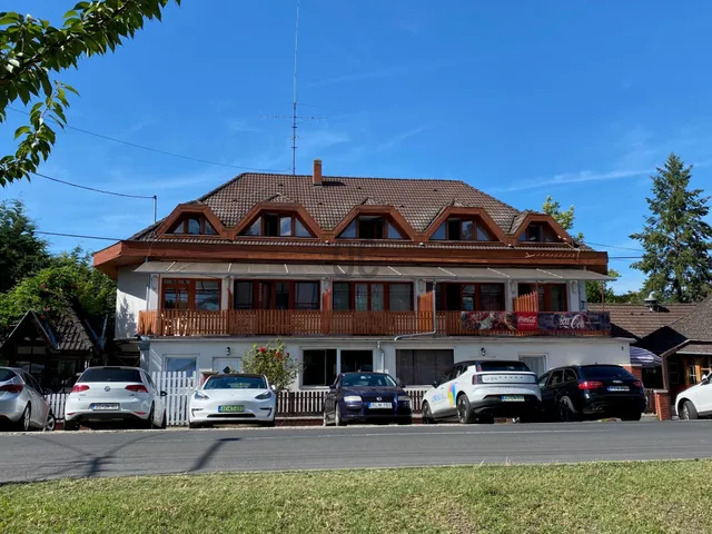 Eladó kereskedelmi és ipari ingatlan Zamárdi 619 nm