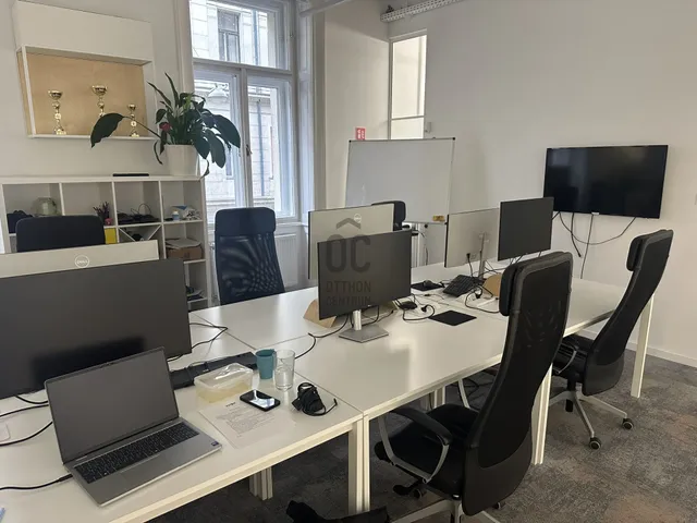 Eladó kereskedelmi és ipari ingatlan Budapest V. kerület, Belváros 458 nm