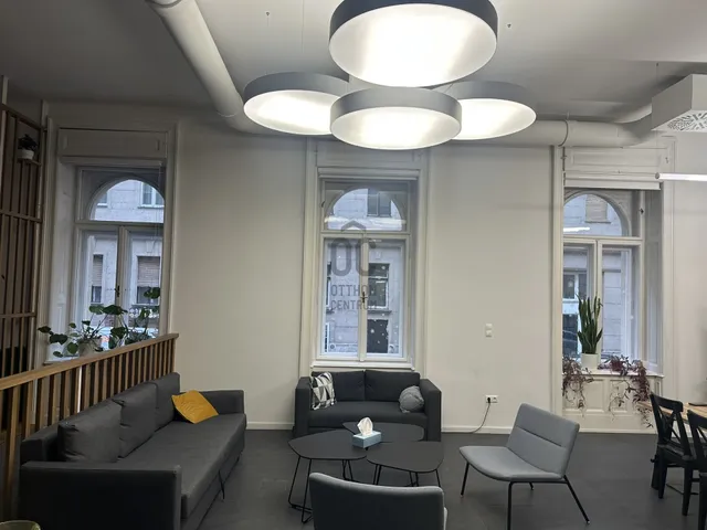 Eladó kereskedelmi és ipari ingatlan Budapest V. kerület, Belváros 458 nm