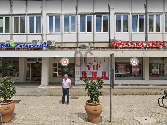 Eladó kereskedelmi és ipari ingatlan Kaposvár, Belváros 361 nm