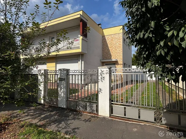 Eladó ház Karcag 188 nm