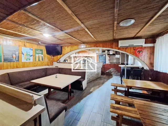 Eladó kereskedelmi és ipari ingatlan Szeged, Belváros 78 nm