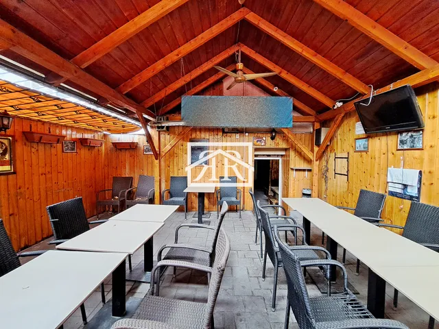 Eladó kereskedelmi és ipari ingatlan Szeged, Belváros 78 nm