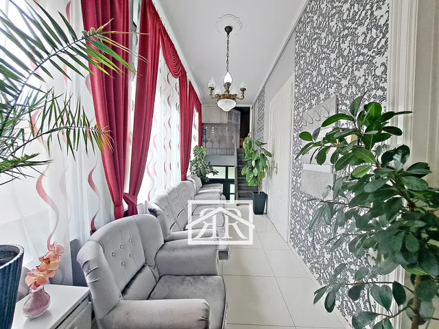 Eladó ház Szeged, Belváros, Tisza Lajos körútnál 217 nm