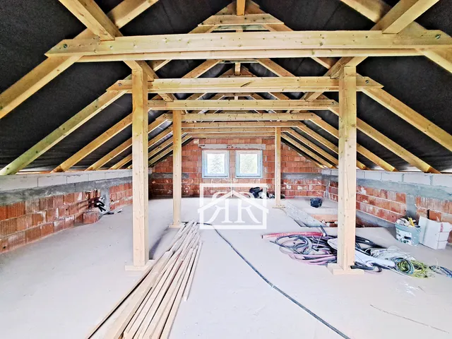 Eladó ház Szeged, Baktói kiskertek, Hosszú-töltés út 104 nm