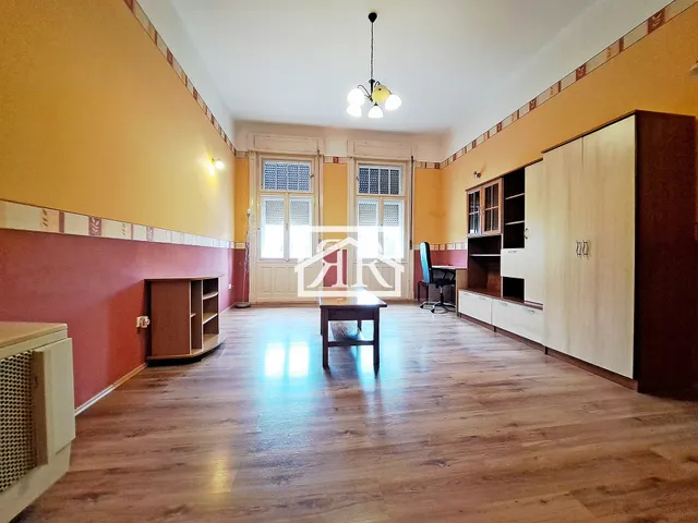 Kiadó lakás Szeged, Rókus, Kossuth Lajos sgt 48 nm