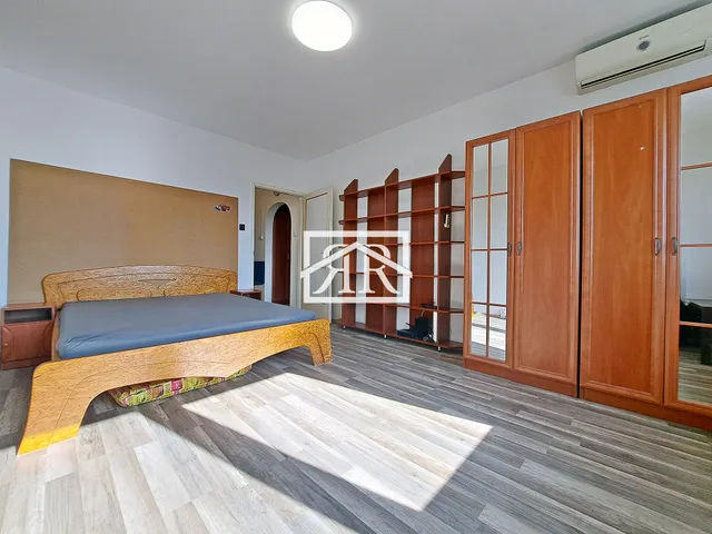 Eladó lakás Szeged, Tarján 56 nm