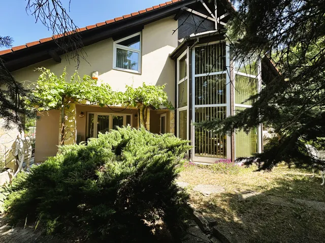 Eladó ház Pécs, Szkókó 150 nm