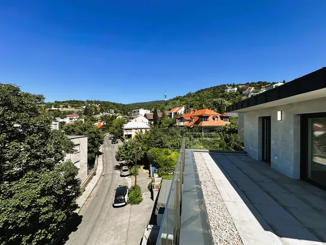 Eladó lakás Pécs, Mecsekoldal 106 nm