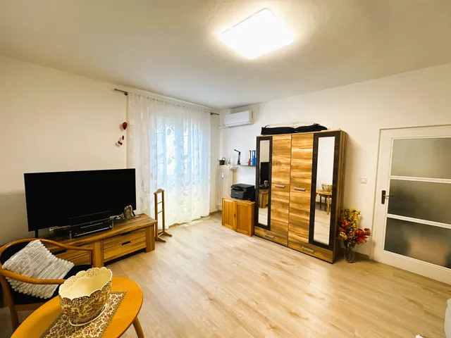 Eladó lakás Pécs, Uránváros, Pollack Mihály u. 54 nm