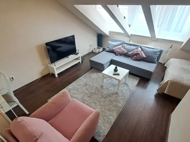 Eladó lakás Pécs, Uránváros 54 nm