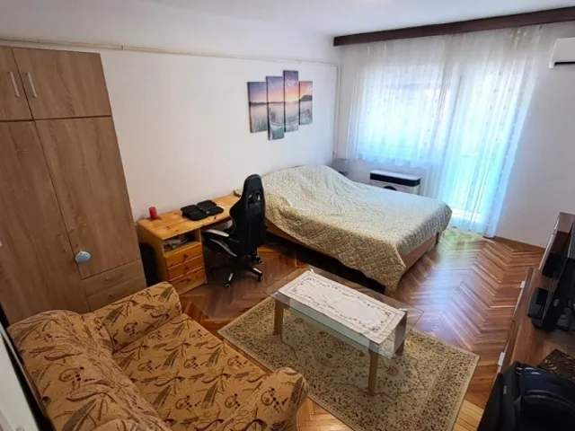 Eladó lakás Pécs, Belváros, Szabadság 31 nm