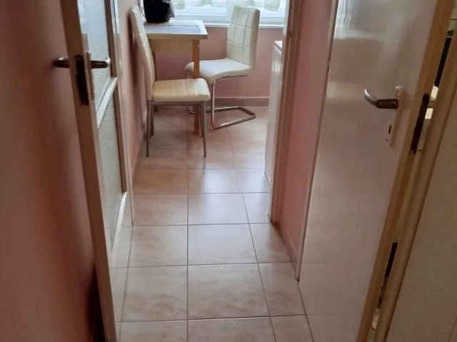 Eladó lakás Pécs, Uránváros 30 nm