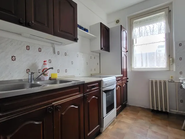 Eladó lakás Pécs, Kertváros 40 nm