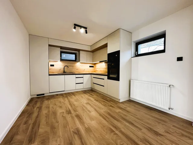 Eladó lakás Pécs, Bálics, Bálicsi út 80 nm