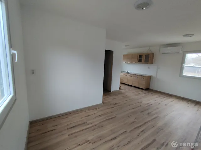 Eladó üdülő és hétvégi ház Tápiószentmárton 35 nm