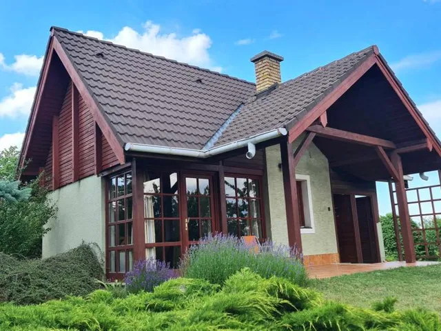 Eladó nyaraló Győrújbarát 51 nm