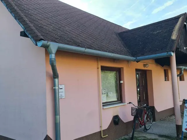 Eladó kereskedelmi és ipari ingatlan Mezőörs 80 nm