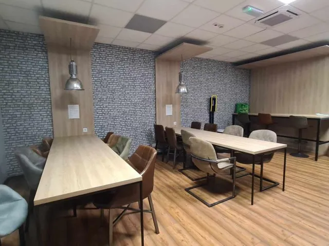 Kiadó kereskedelmi és ipari ingatlan Győr, Gyárváros 130 nm