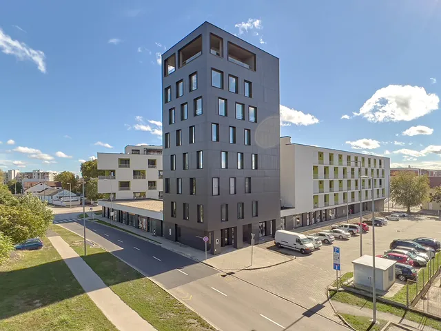 Eladó kereskedelmi és ipari ingatlan Győr, Belváros 124 nm