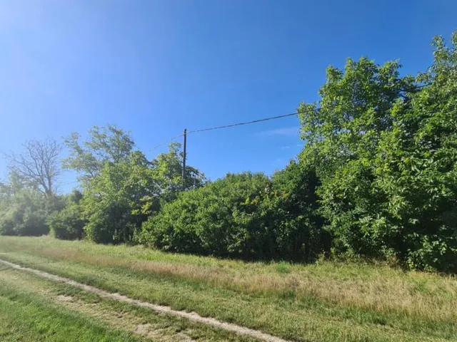 Eladó telek Győr, Révfalu 1472 nm