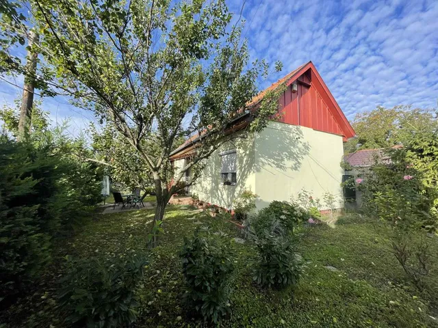 Eladó ház Győr, Sárás 64 nm