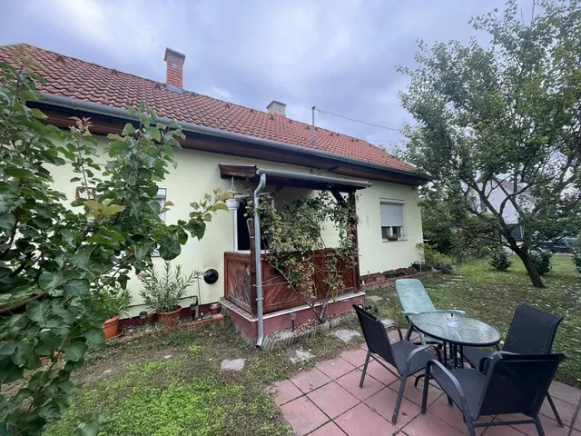 Eladó ház Győr, Sárás 64 nm