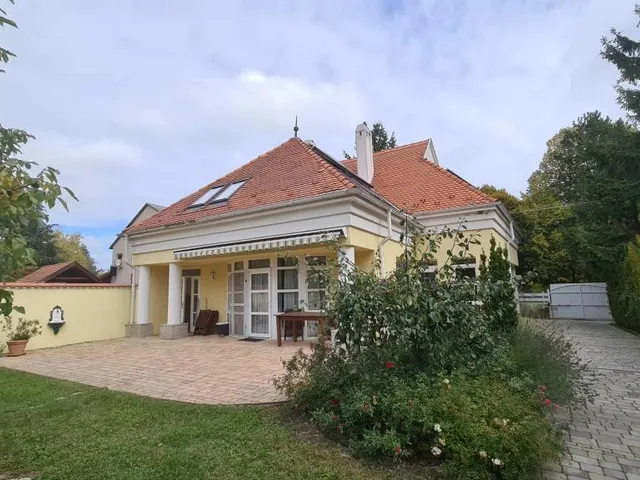 Eladó ház Balatongyörök 220 nm