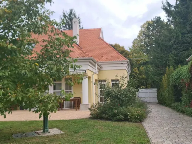 Eladó ház Balatongyörök 220 nm