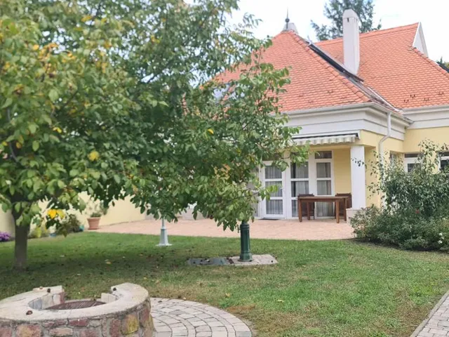 Eladó ház Balatongyörök 220 nm