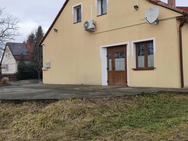 Eladó lakás Győrújbarát 94 nm