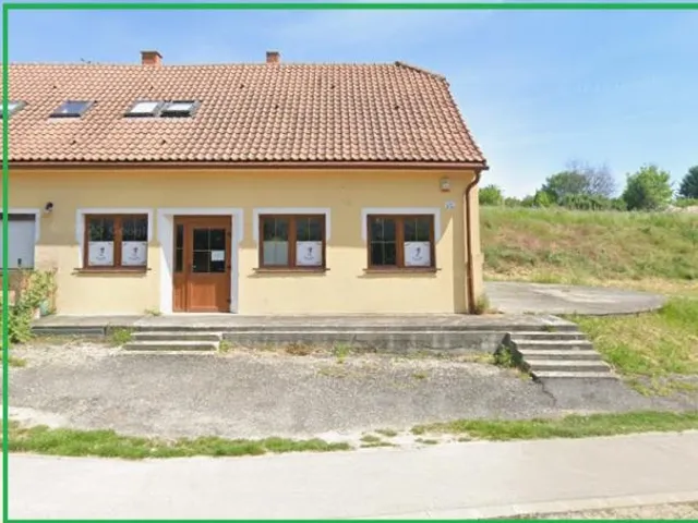 Eladó lakás Győrújbarát 94 nm