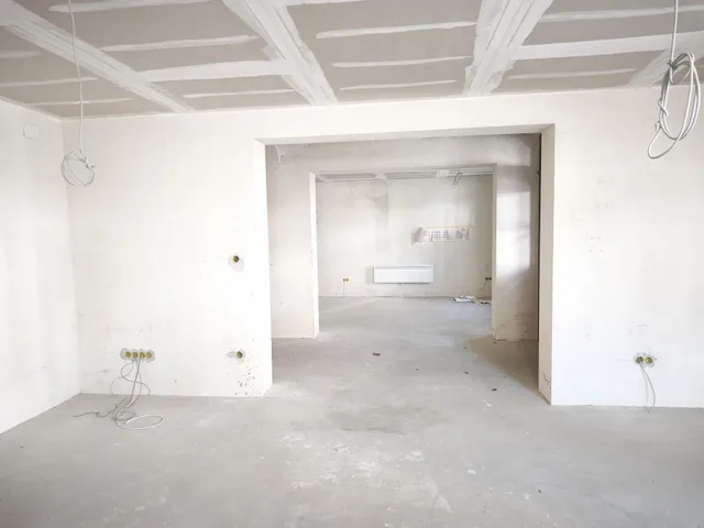 Eladó kereskedelmi és ipari ingatlan Győr, Újváros 66 nm