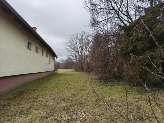 Eladó telek Pázmándfalu 3016 nm