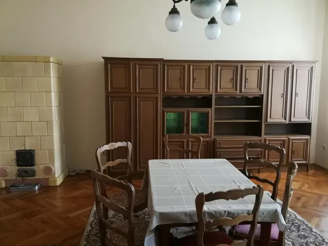 Kiadó lakás Győr, Belváros 111 nm