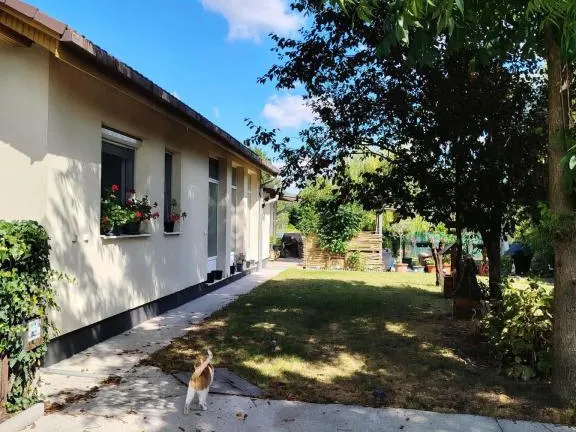 Eladó ház Győr, Győrszentiván 170 nm