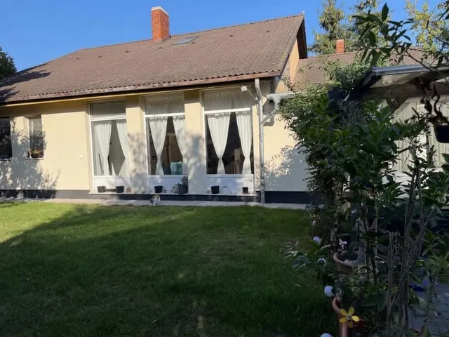 Eladó ház Győr, Győrszentiván 170 nm
