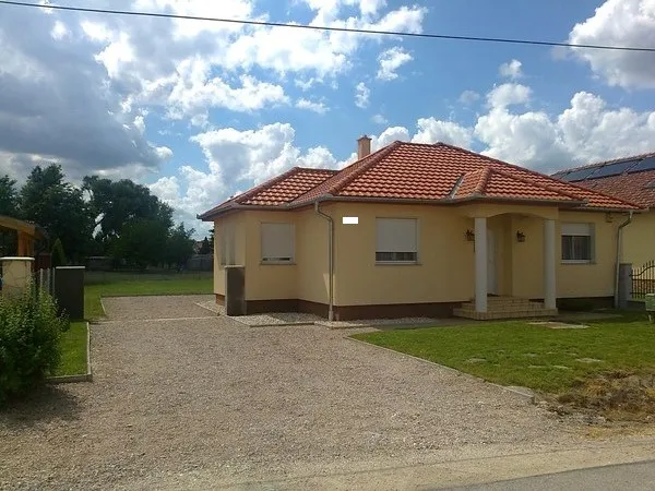 Eladó ház Győrladamér 104 nm