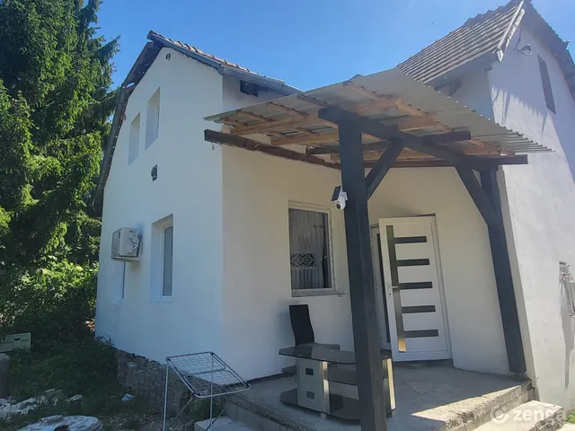 Eladó lakás Pilisvörösvár, Hunyadi utca 138 nm