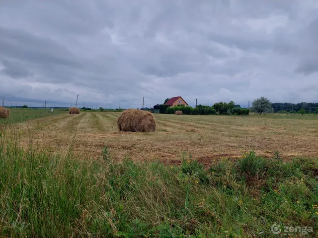 Eladó telek Szolnok, Tenyősziget 790 nm