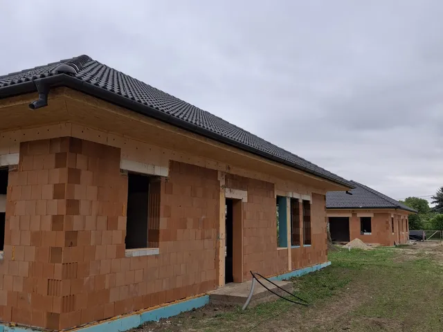 Eladó ház Szolnok, Kertváros 118 nm