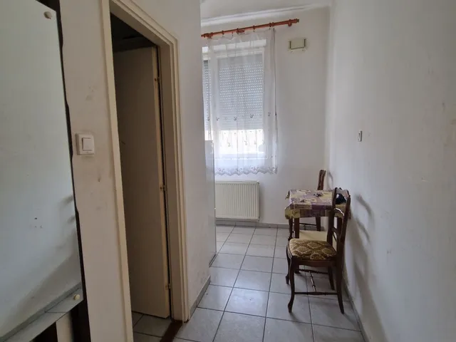 Eladó lakás Szolnok, Belváros 30 nm