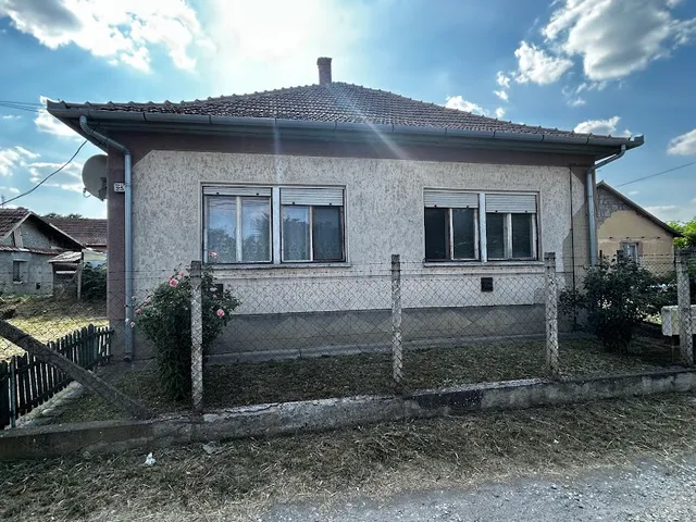 Eladó ház Jászladány 85 nm