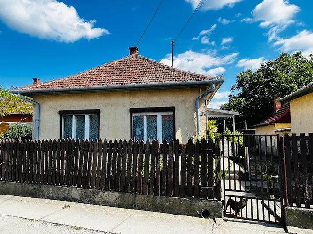 Eladó ház Jászladány 80 nm