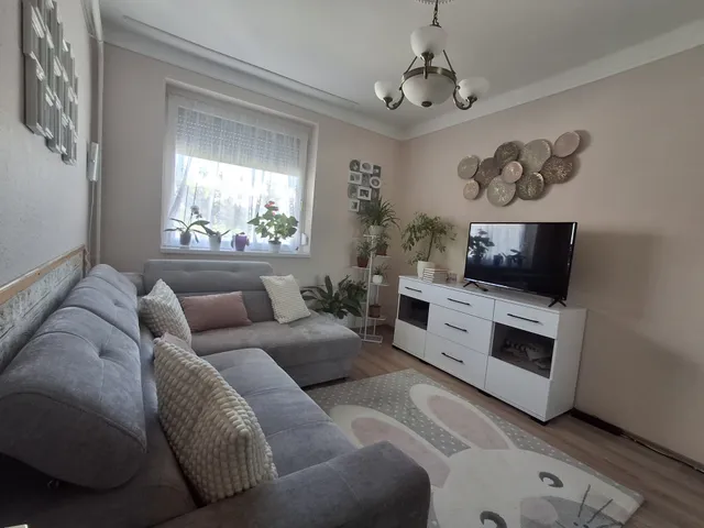 Eladó lakás Szolnok, Belváros 94 nm