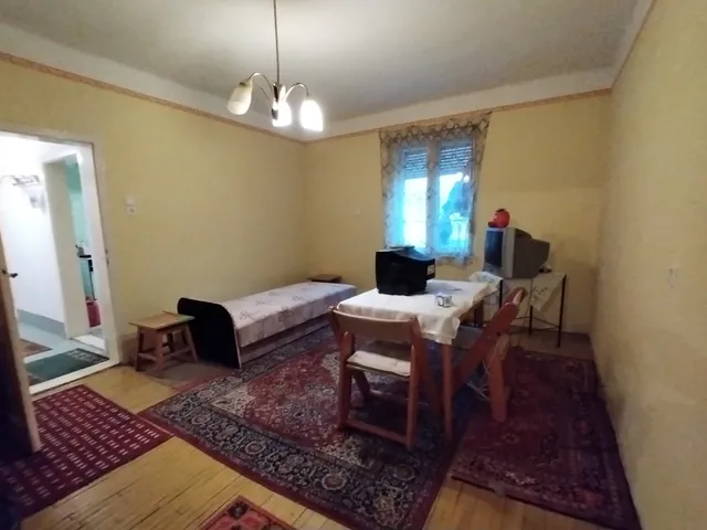 Eladó lakás Szolnok, Meggyesitelep 40 nm
