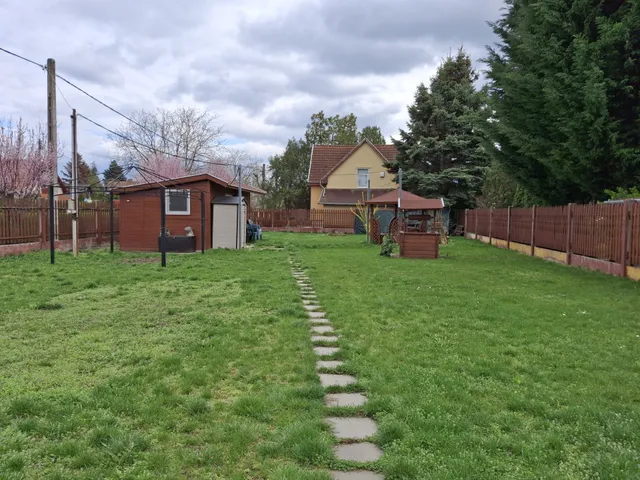 Eladó telek Szolnok, Alcsisziget, Jávorfa utca 560 nm