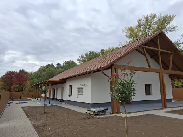 Eladó ház Szolnok, Alcsisziget 83 nm