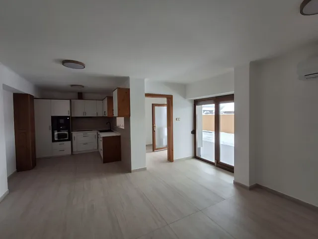 Eladó ház Szolnok, Alcsisziget 83 nm